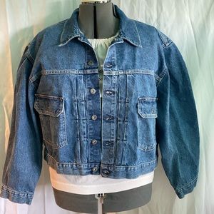 Levi’s NWT Sunday Trucker Jean Jacket